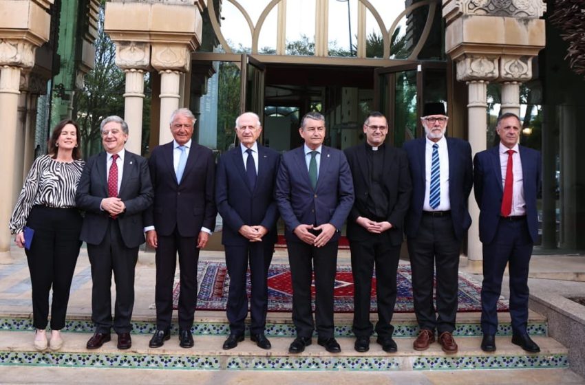 Une délégation marocaine de haut niveau Présidée par M. André Azoulay participe au forum international pour renforcer le rapprochement entre les cultures et les civilisations à Séville