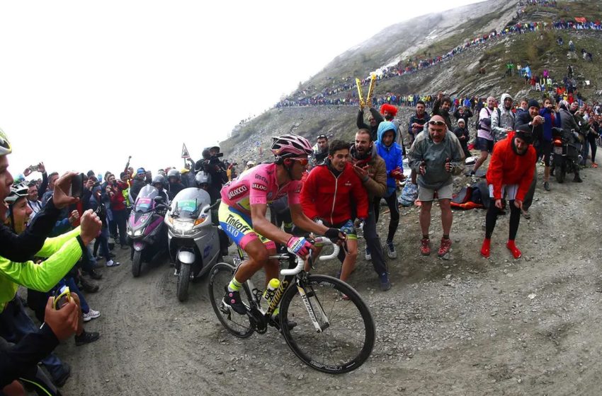 Remco Evenepoel prend le maillot rose à l’issue de la