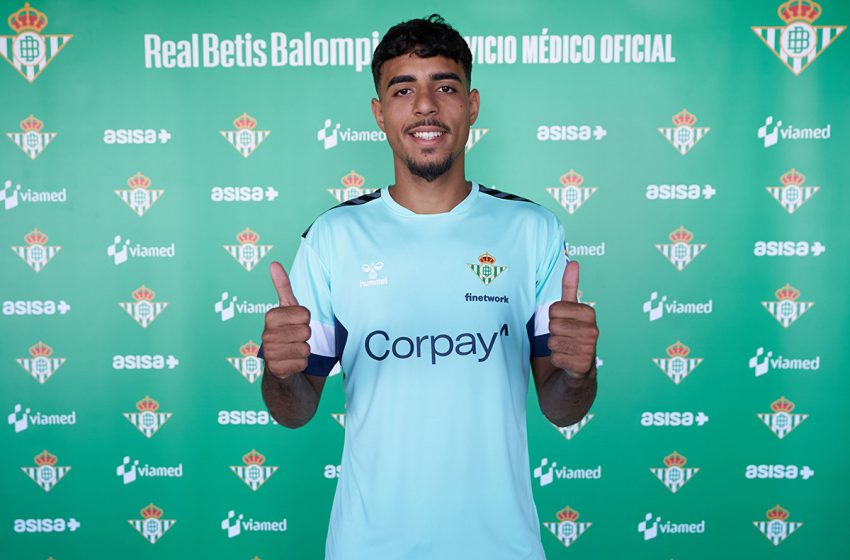 Chadi Riad prêté au Real Betis