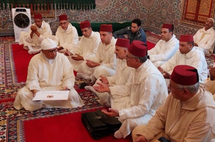 Errachidia : Dons royaux au Mausolée Moulay Ali Cherif et à la Zaouïa Derkaouia