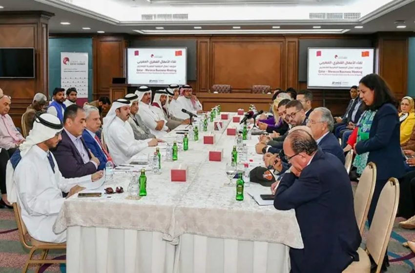  Forum d’affaires maroco-qatari à Doha: Examen du renforcement des relations économiques et d’investissements entre les deux pays