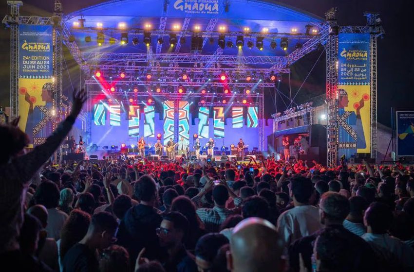  Festival Gnaoua d’Essaouira: Rencontres mythiques entre Gnaoua et musiques du monde dans une symphonie vibrante de cultures et d’influences