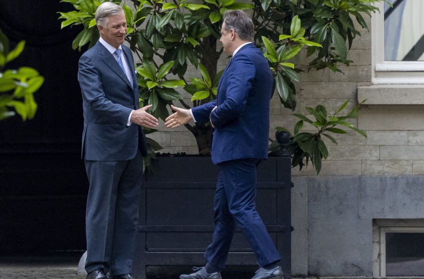 Échec des négociations de gouvernement : Le Roi de Belgique nomme un médiateur