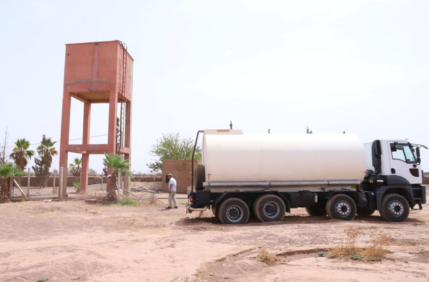  Marrakech: Les camions-citernes, une solution vitale pour l’approvisionnement en eau potable de la commune de Saada