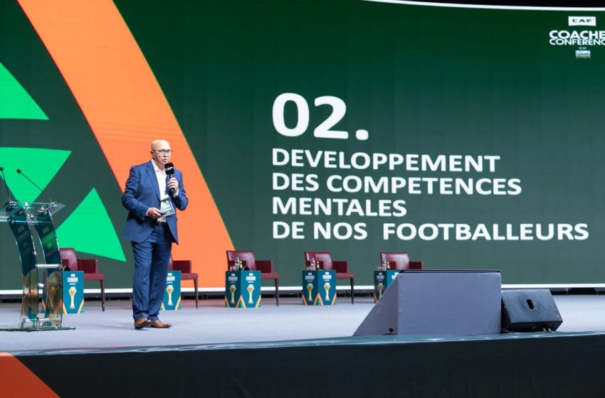  Le cadre national Jamal Fathi participe au symposium de la CAF aux côtés des entraîneurs de la CAN Côte d’Ivoire-2023