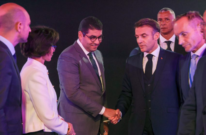  Le Président français échange à Rabat avec de jeunes talents marocains de jeux vidéo et de l’E-sport