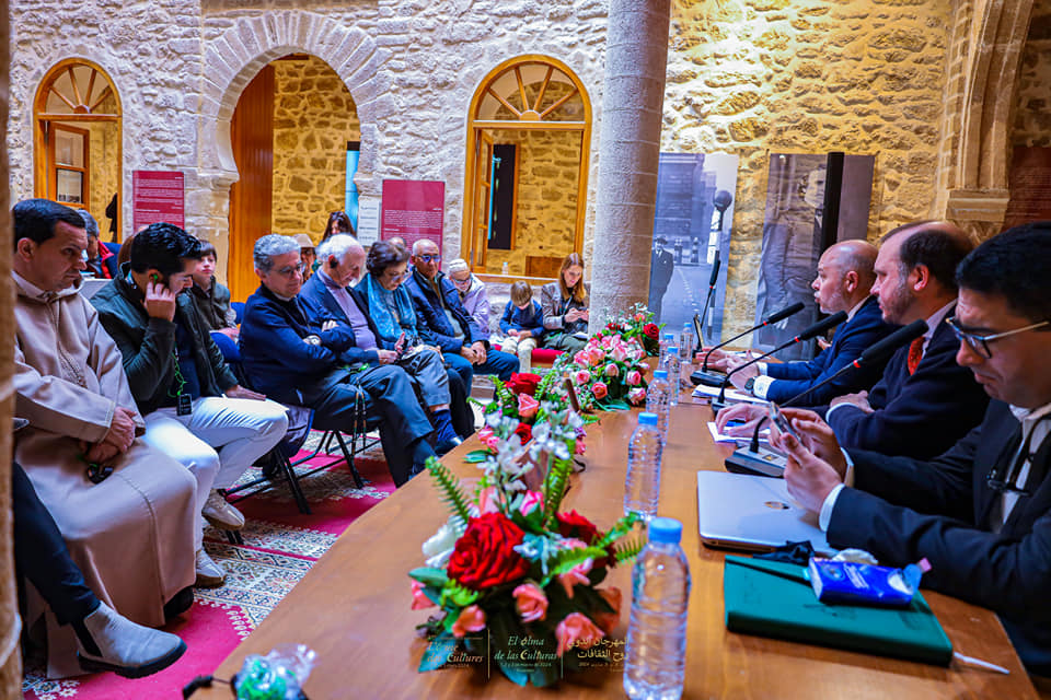 Offrande symbolique d’Essaouira à la Confrérie du “Christ de la Couronne” de Séville