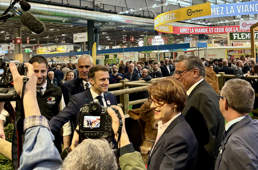 M. Akhannouch présent aux côtés du président français Emmanuel Macron à l’inauguration officielle du SIA de Paris, où le Maroc est invité d’honneur