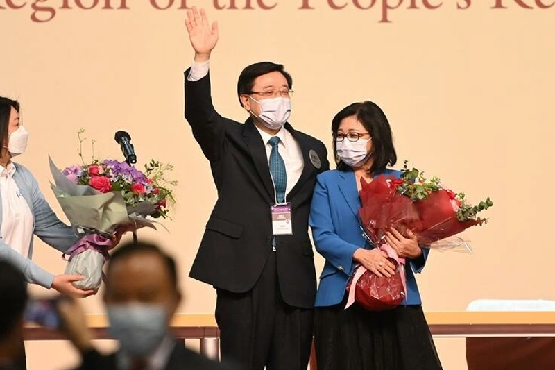  هونغ كونغ : انتخاب جون لي رئيسا جديدا للسلطة التنفيذية