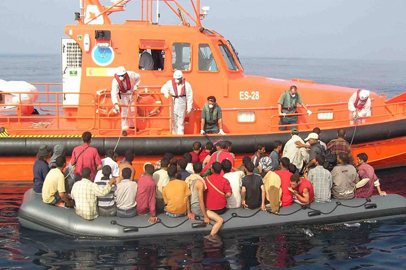  إسبانيا تعلن توقيف سبعة جزائريين إثر تورطهم في قضايا الهجرة السرية