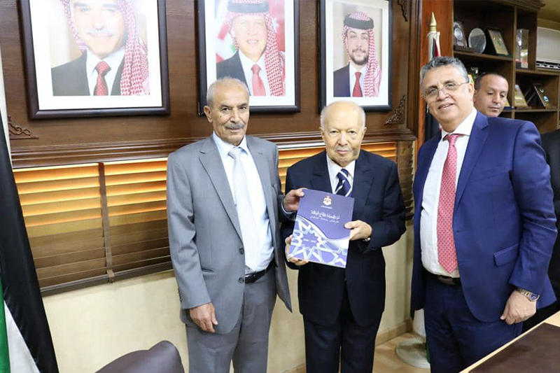  السيد عبد اللطيف وهبي يتباحث مع وزير العدل الأردني أحمد نوري محمد الزيادات