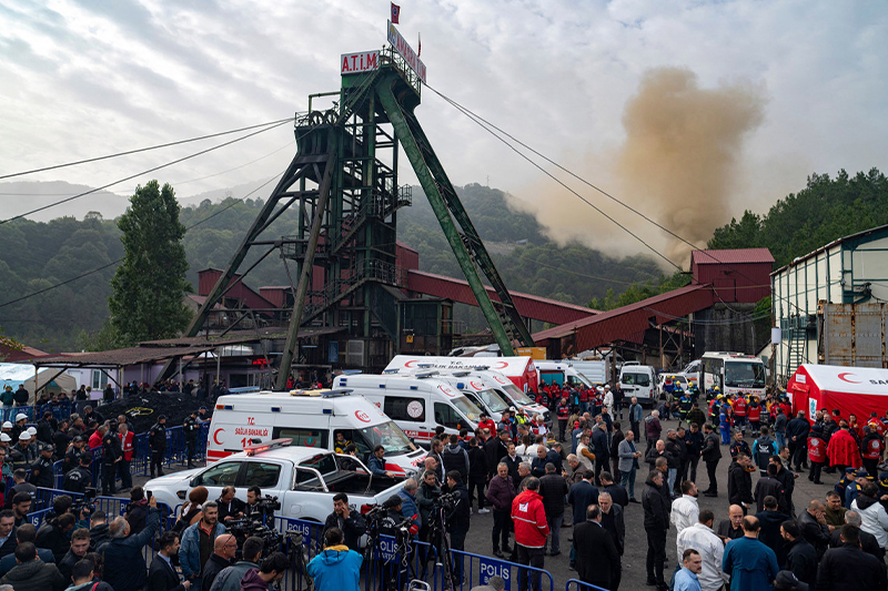 تركيا : مصرع 40 شخصاً وإصابة آخرين إثر انفجار منجم