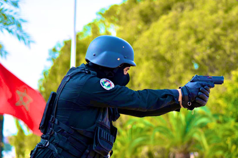 جرادة: مفتش شرطة يضطر لاستخدام سلاحه الوظيفي لتوقيف جانحين