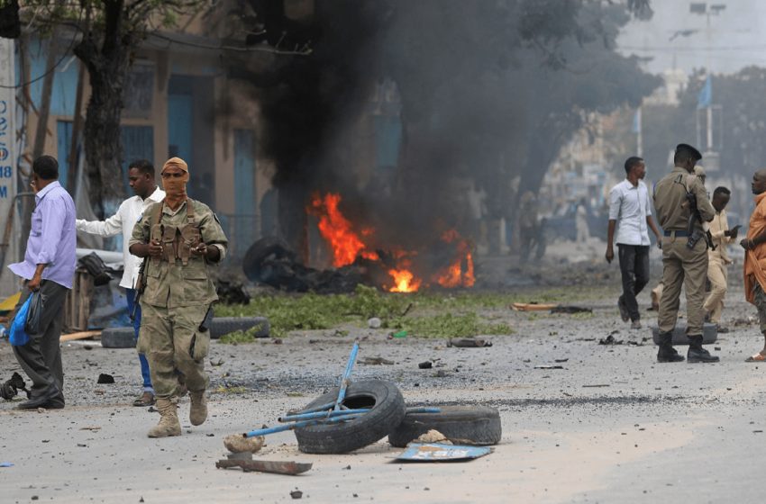  13 قتيلا و20 جريحا في هجوم انتحاري بوسط الصومال