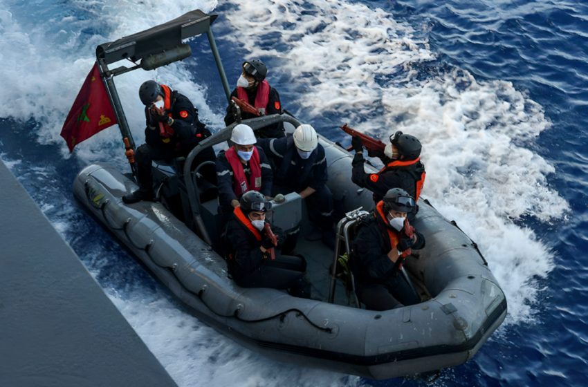  الداخلة: البحرية الملكية تقدم المساعدة ل32 مرشحا للهجرة غير النظامية من إفريقيا جنوب الصحراء