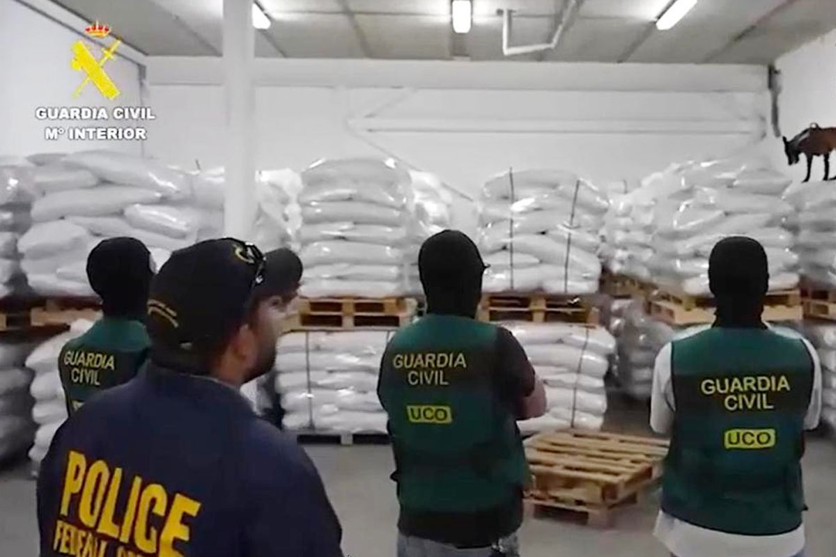 ميناء برشلونة: ضبط 4 أطنان من الكوكايين مخبأة في أكياس الأرز