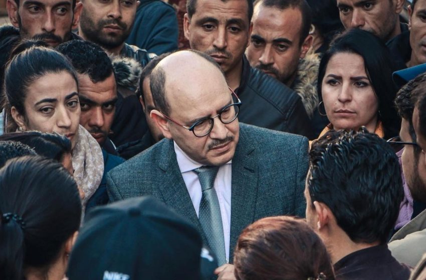 السجن ثمانية أشهر لزعيم حزب سياسي معارض في تونس وحرمانه