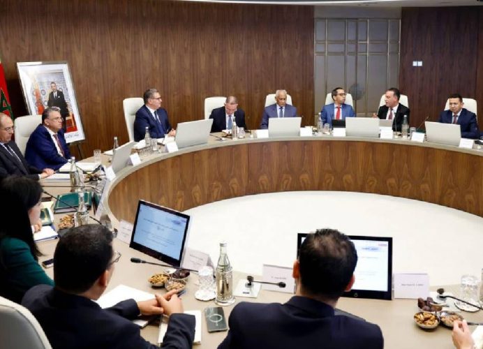 رئيس الحكومة يترأس اجتماعا لتتبع مخطط تنزيل القانون المتعلق بالعقوبات البديلة
